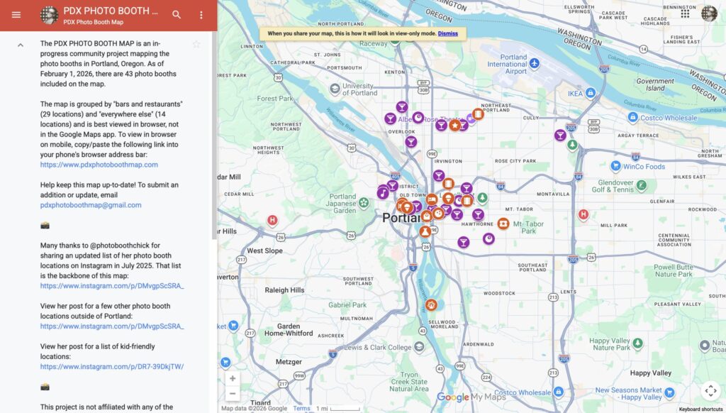 Screenshot of the PDX PHOTO BOOTH MAP as seen when viewing on laptop/desktop, with purple icons denoting photo booths inside bars and restaurants, and reddish-orange markers denoting photo booths in establishments that aren't bars or restaurants.